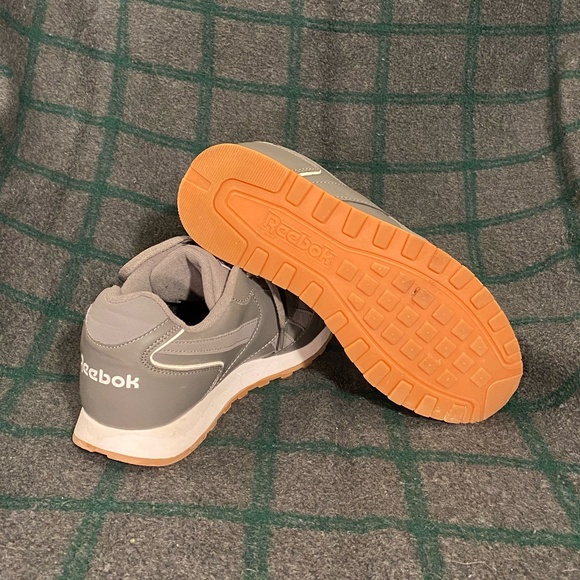 Reebok Sneakers Size 9.5 - Picture 2 of 6